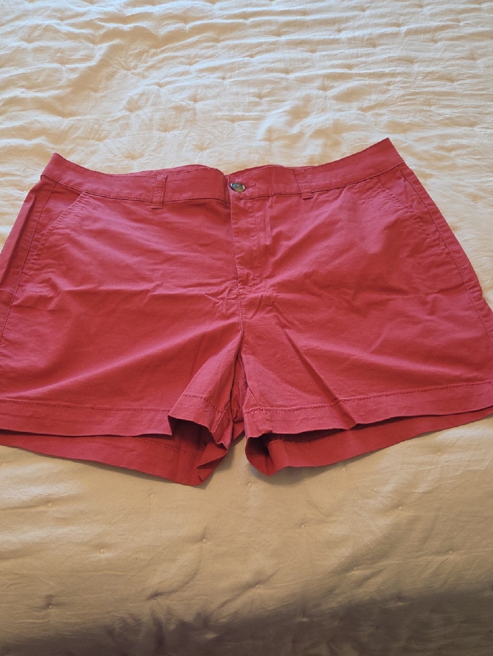 Women's Classic Stretch Cotton Shorts in Red